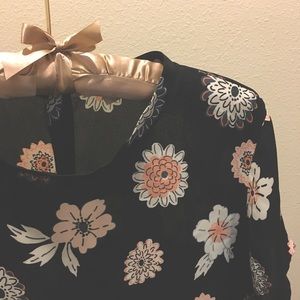 Floral black blouse - LOFT